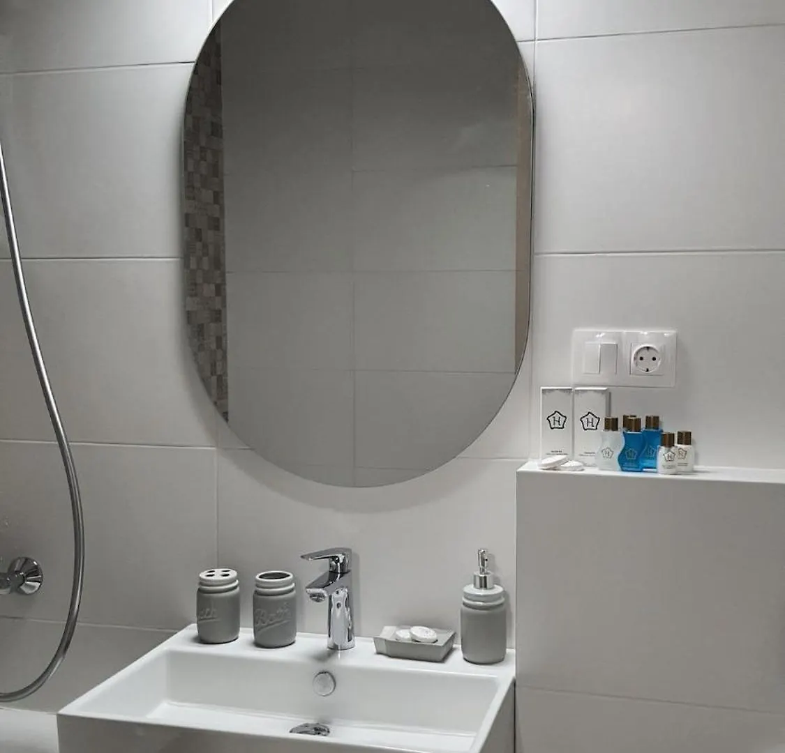 Art Inspired Modern Flat Near Vake Park With Wifi Daire Tiflis